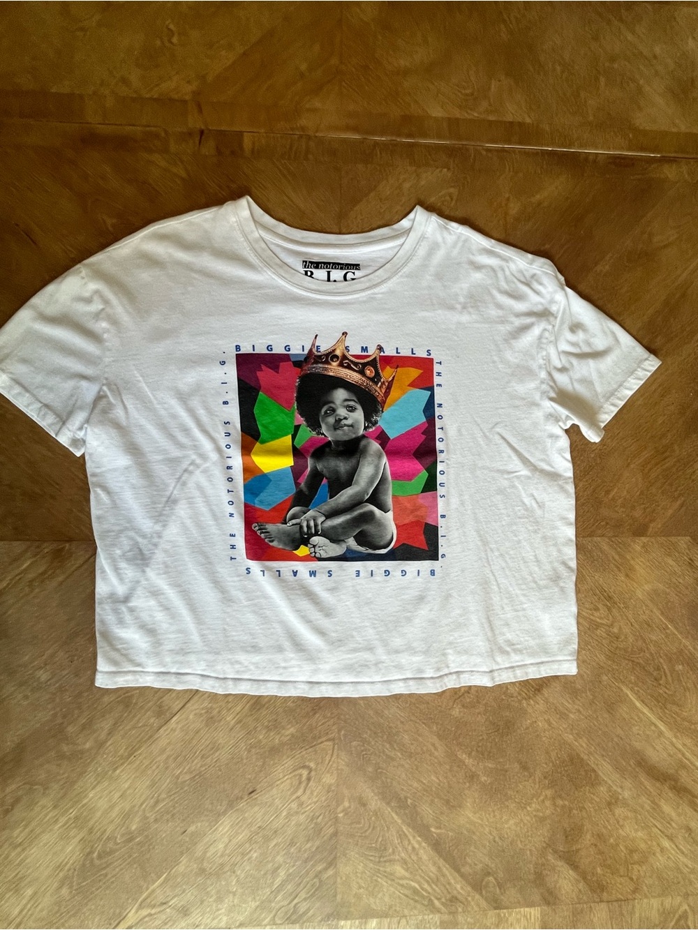 👑 THE NOTORIOUS B.I.G. “Baby with a Crown” Graphic Crop Tee — White 🎶✨